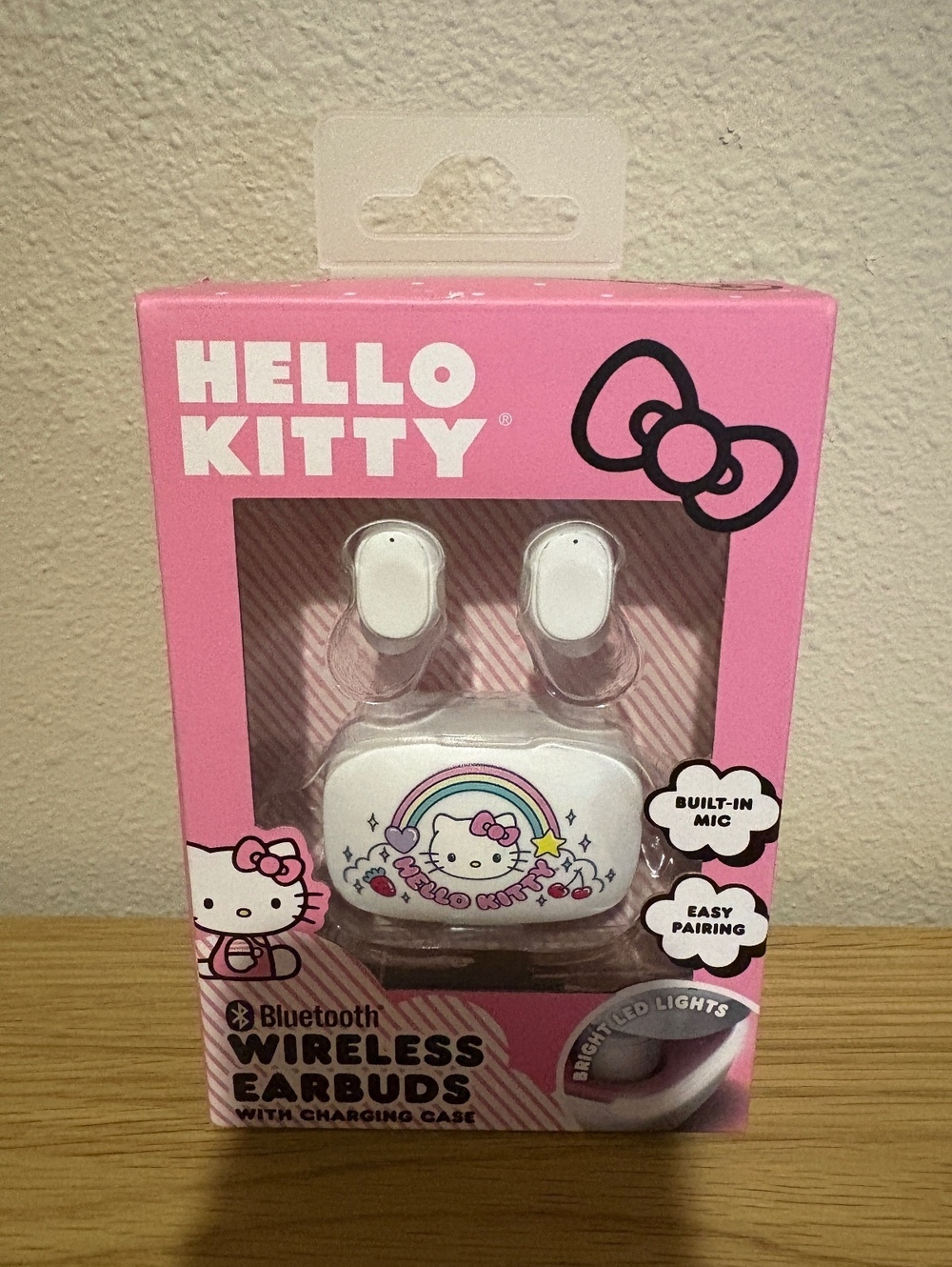 Hello Kitty Bluetooth Wireless Earbuds Charging Case Built In Mic LED Lights New